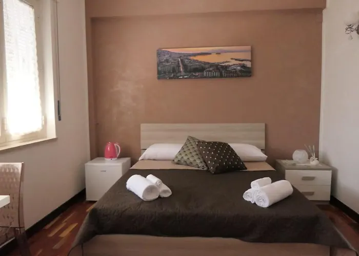 Sant'anna 3* נאפולי