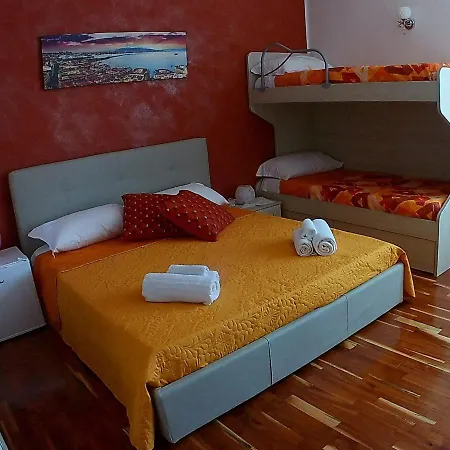 Oda ve Kahvaltı Sant'anna Napoli